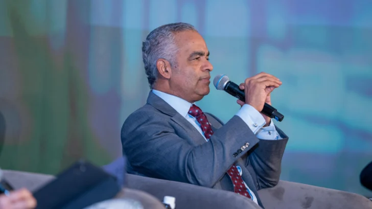 Políticas públicas deben anticiparse para ofrecer soluciones sostenibles, dice Joel Santos