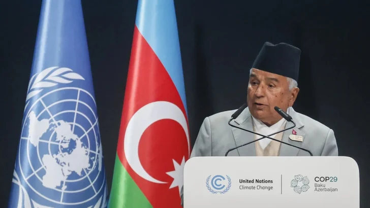 El presidente de Nepal promete una salida constitucional a la crisis tras caer el Gobierno