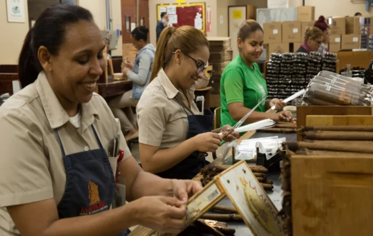 El-trabajo-era-considerado-la-base-del-desarrollo-de-la-nacion-y-de-la-dignificacion-humana-728x461