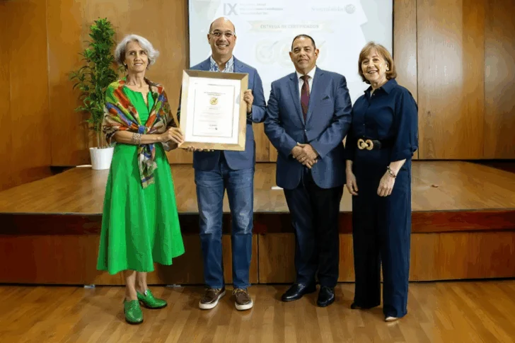 Elmo Productions recibe certificación en gestión ambiental