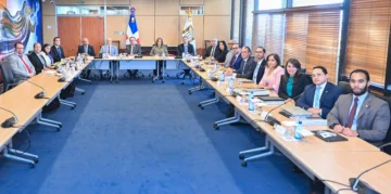 FMI concluye revisión, destaca paz social y estabilidad económica de RD  