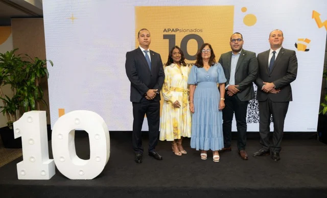 APAP celebra 63 aniversario reconociendo el legado de sus fundadores