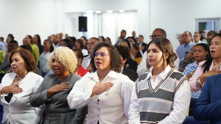 Educación incorpora a más de cinco mil nuevos maestros 