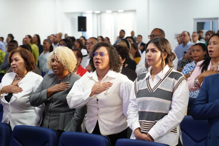 Educación incorpora a más de cinco mil nuevos maestros 