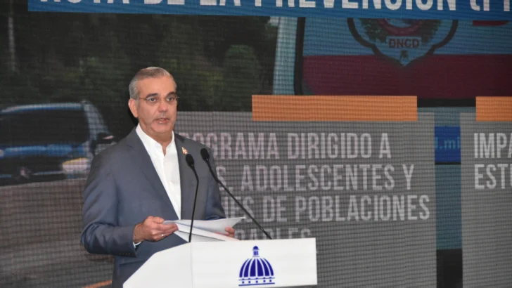 Abinader no opina sobre “graves hallazgos” en Senasa porque los investiga el MP