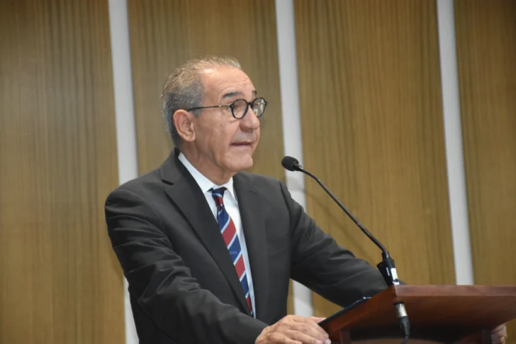MESCyT aportará un millón de pesos para el premio CEICyT 2025