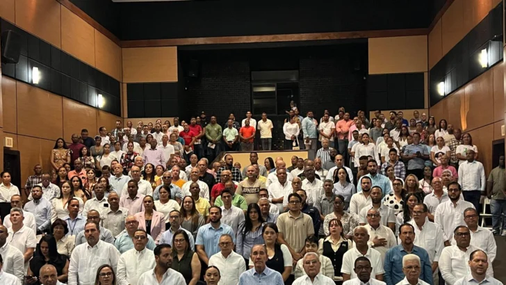 García Fermín exhorta a votar por el PRM en 2028 y acusa al PLD de sumir al país en la corrupción