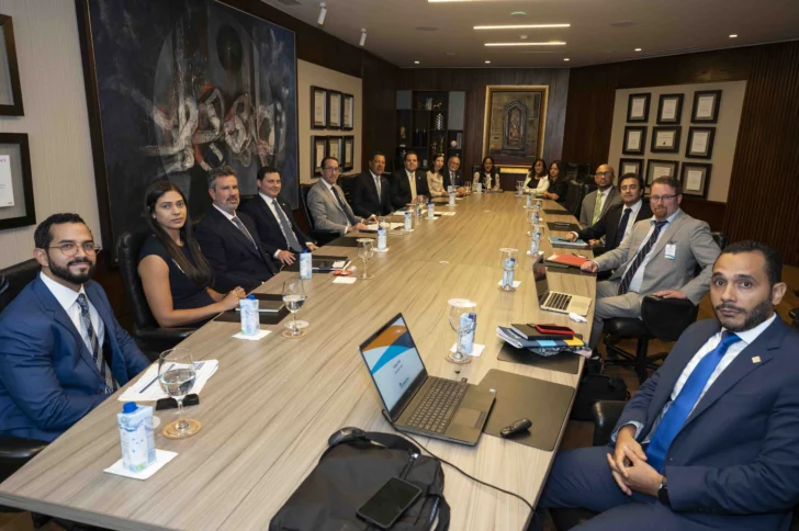 Ejecutivos de Banreservas reciben delegación del FMI