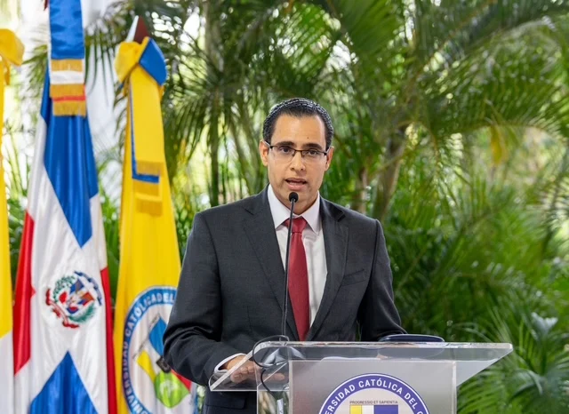 Juan Ariel Jiménez destaca ya había advertido que el alza del dólar era inminente