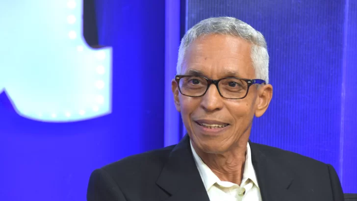  Julio Minaya.