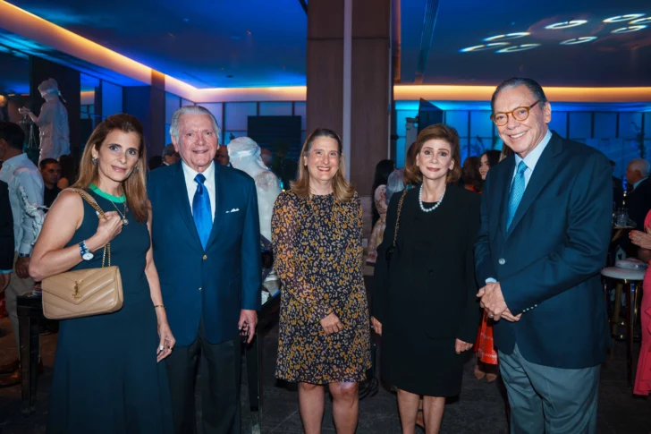  Ligia Bonetti Du-Breil, José Miguel Bonetti Guerra, Cinthia Bera, Elena Viyella de Paliza y Roberto Bonetti Guerra.