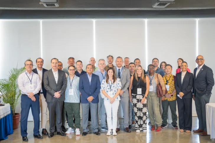 MICM recibe delegación de Asociación Americana de Prendas de Vestir y Calzados interesados en invertir en RD