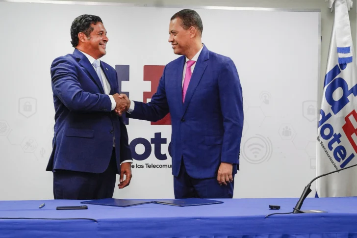 Indotel e Internet Society promoverán acceso a conectividad e inclusión digital