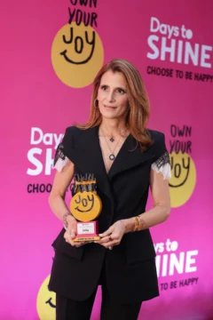 Ligia Bonetti recibe reconocimiento “Trayectoria Empresarial” en Days to Shine