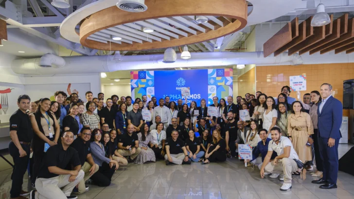 Primer hackathon del sector retail reúne a jóvenes talentos