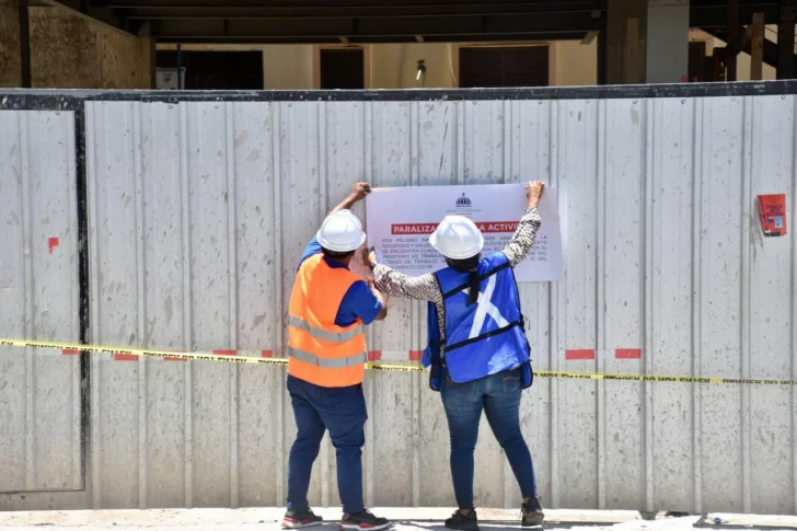 El Ministerio de Trabajo paraliza 15 obras de construcción en la capital por violación a normas de seguridad y salud de los trabajadores El Ministerio de Trabajo paraliza 15 obras de construcción en la capital por violación a normas de seguridad y salud de los trabajadores