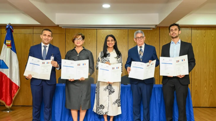 República Dominicana y Francia firman acuerdo para impulsar finanzas públicas sostenibles e inclusivas República Dominicana y Francia firman acuerdo para impulsar finanzas públicas sostenibles e inclusivas