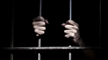 Preso por registrar ante la JCE como fallecidos a quienes no le pagaban dinero que les prestaba Preso por registrar ante la JCE como fallecidos a quienes no le pagaban dinero que les prestaba