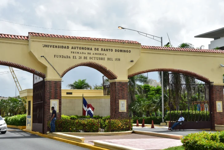 UASD suspende labores docentes y administrativas en su sede por las lluvias