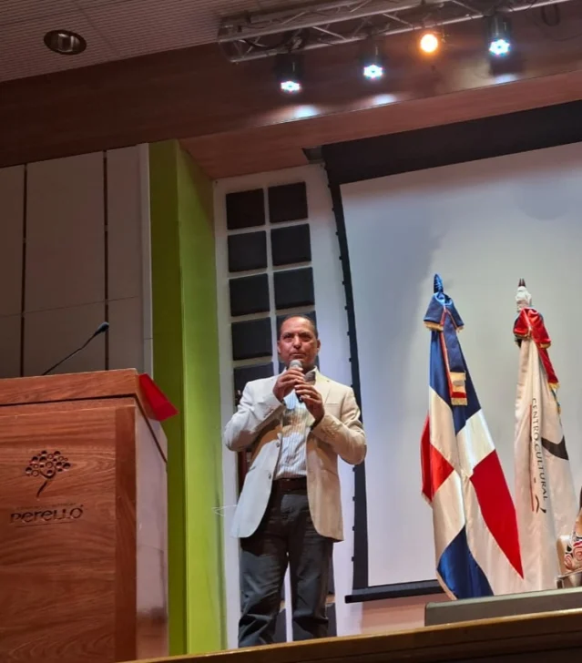  José Espinosa diserta en el VII Festival Sur.