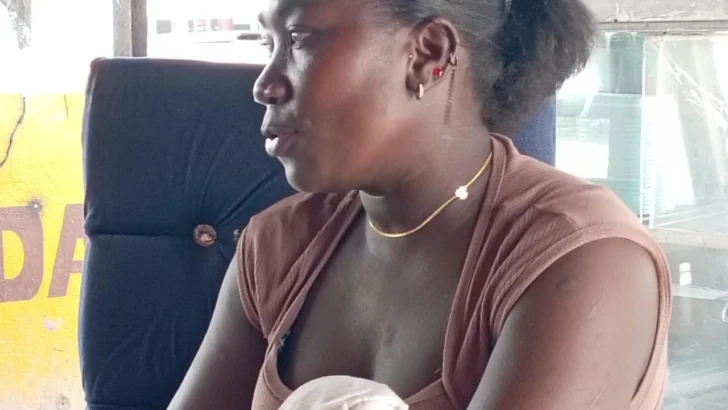 Varios grupos cívicos rechazan la negativa a vacunar a hijos e hijas de haitianas sin papeles