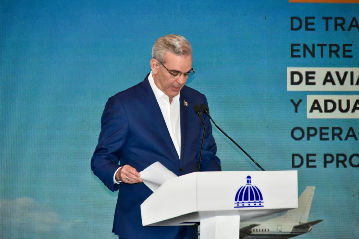 Abinader destaca crecimiento de la aviación civil dominicana