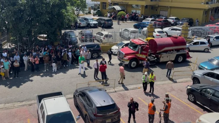 JCE informa conato de incendio en edificio de servicios fue detectado y controlado a tiempo JCE informa conato de incendio en edificio de servicios fue detectado y controlado a tiempo