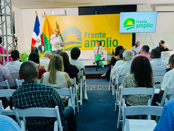 Frente Amplio advierte sobre retrocesos democráticos y llama a la unidad progresista Frente Amplio advierte sobre retrocesos democráticos y llama a la unidad progresista