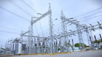 Edeeste promete reforzará el suministro eléctrico en la Jacobo Majluta