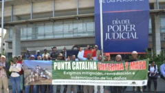 Cientos se querellan contra expresidente, dos ministros y empresas constructoras de Punta Catalina