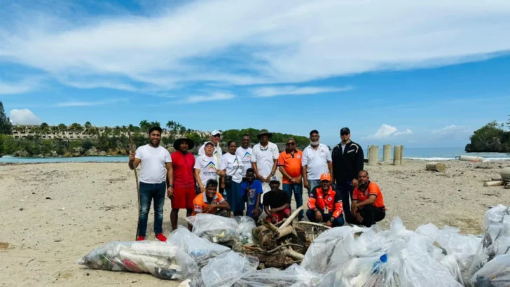 Adompretur Sosúa–Cabarete organizó jornada de limpieza en Playa Río Mar