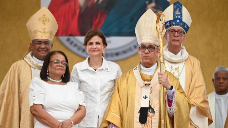 Iglesia Católica celebra ordenación de nuevo obispo auxiliar Arquidiócesis de Santiago