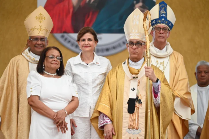 Iglesia Católica celebra ordenación de nuevo obispo auxiliar Arquidiócesis de Santiago