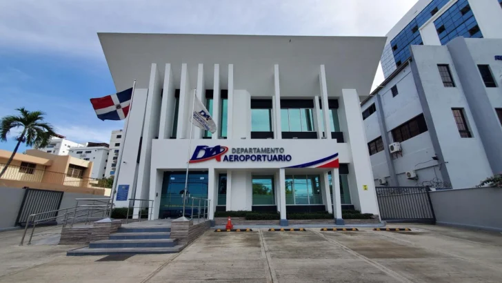 Departamento Aeroportuario dispone investigación sobre falla eléctrica en el AILA  
