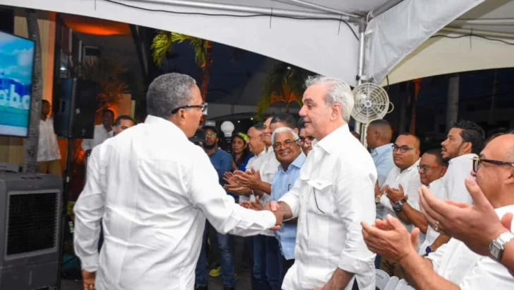 Abinader inaugura 13 nuevos comedores económicos en diferentes comunidades del país Abinader inaugura 13 nuevos comedores económicos en diferentes comunidades del país