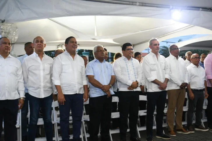 Abinader inaugura 13 nuevos comedores económicos en diferentes comunidades del país