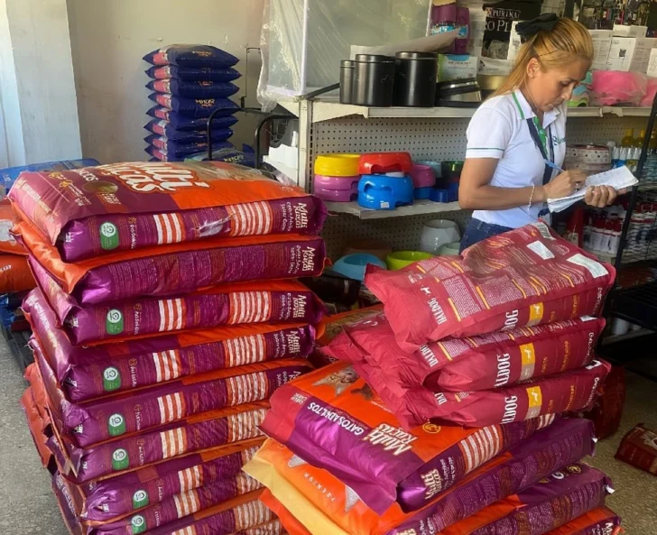 Digega decomisa 650 kilos de alimentos para mascotas vencidos