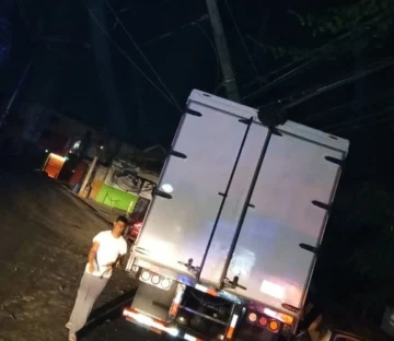 Sectores de SDO sin energía tras choque de vehículo con poste de luz