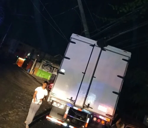 Sectores de SDO sin energía tras choque de vehículo con poste de luz