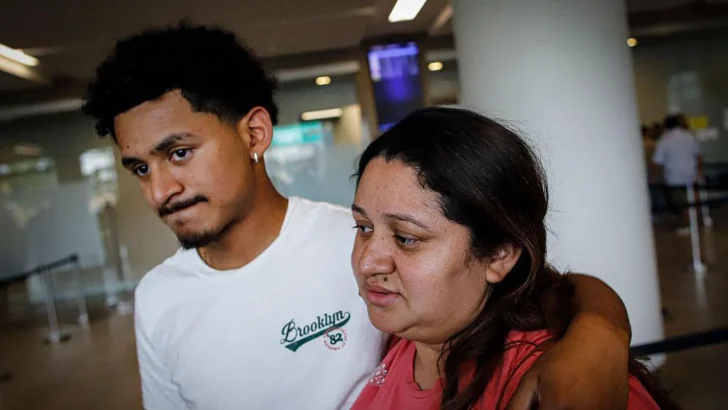 'Me deportaron tras 11 años en EE.UU. y ahora trato de reconstruir mi vida en Honduras, el país donde nací pero que desconozco'