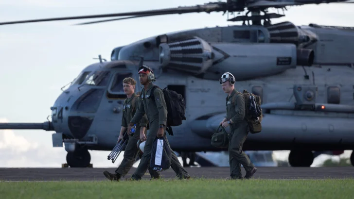 Por qué el despliegue del ejército de EE.UU. en el Caribe y los ejercicios militares en Puerto Rico reavivan una tensión histórica en la isla
