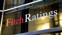 La agencia de calificación Fitch rebaja la calificación de Francia por incertidumbre presupuestaria