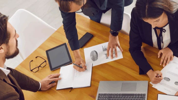 Más de la mitad de los empleados dominicanos tiene formación secundaria