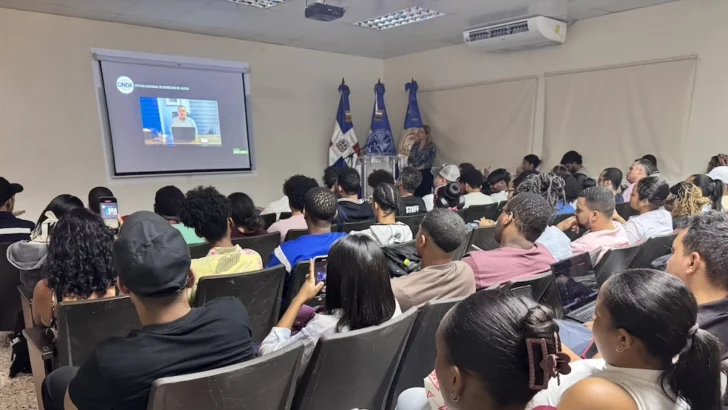 De los derechos de autor a la distribución: UASD ofrece taller integral para nuevos cineastas