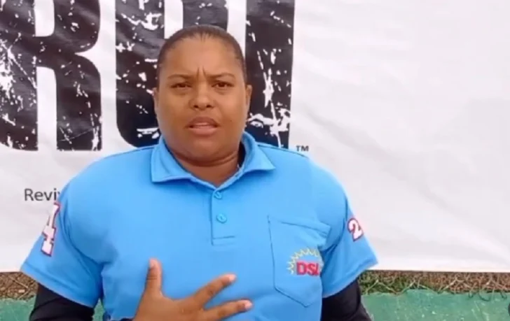 Omairy hace historia como primera mujer árbitro en la  LIDOM
