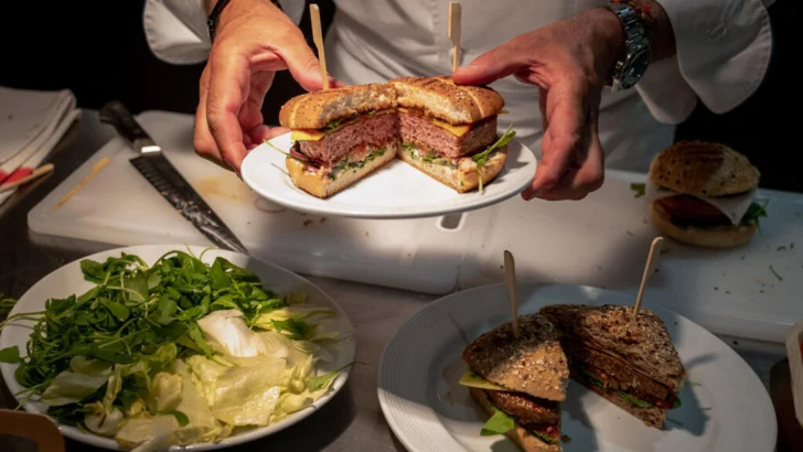 El Parlamento Europeo prohíbe el término “hamburguesa vegetal”