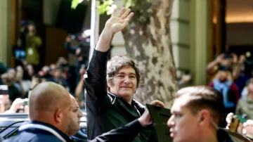 El partido de Javier Milei logra el triunfo en las elecciones de medio término:  El partido de Javier Milei logra el triunfo en las elecciones de medio término: