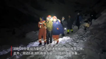 Cientos de personas atrapadas en las laderas del monte Everest enfrentan condiciones extremas mientras esperan ser rescatadas