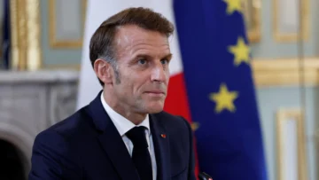 Macron pides más regulación en las redes contra las 'injerencias con esteroides' extranjeras Macron pides más regulación en las redes contra las 'injerencias con esteroides' extranjeras