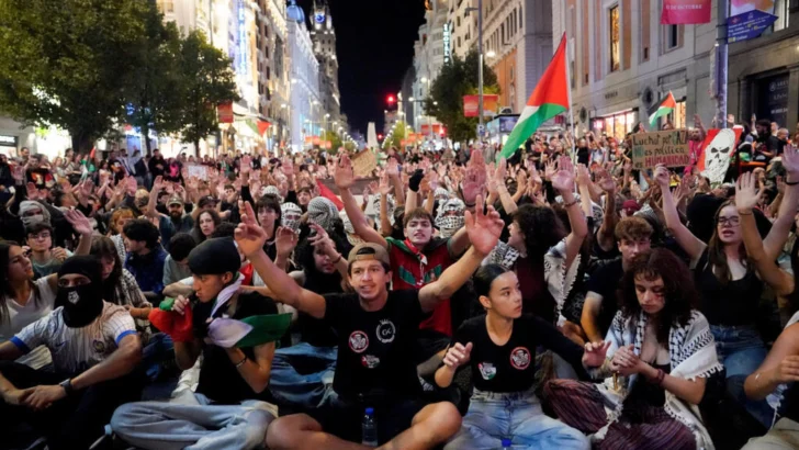 Cientos de miles marchan en apoyo a palestinos en toda Europa